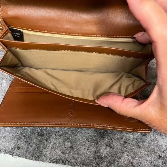 Coach Jacquard Signature Buckle Wallet and Wristlet - Picture 6 of 6